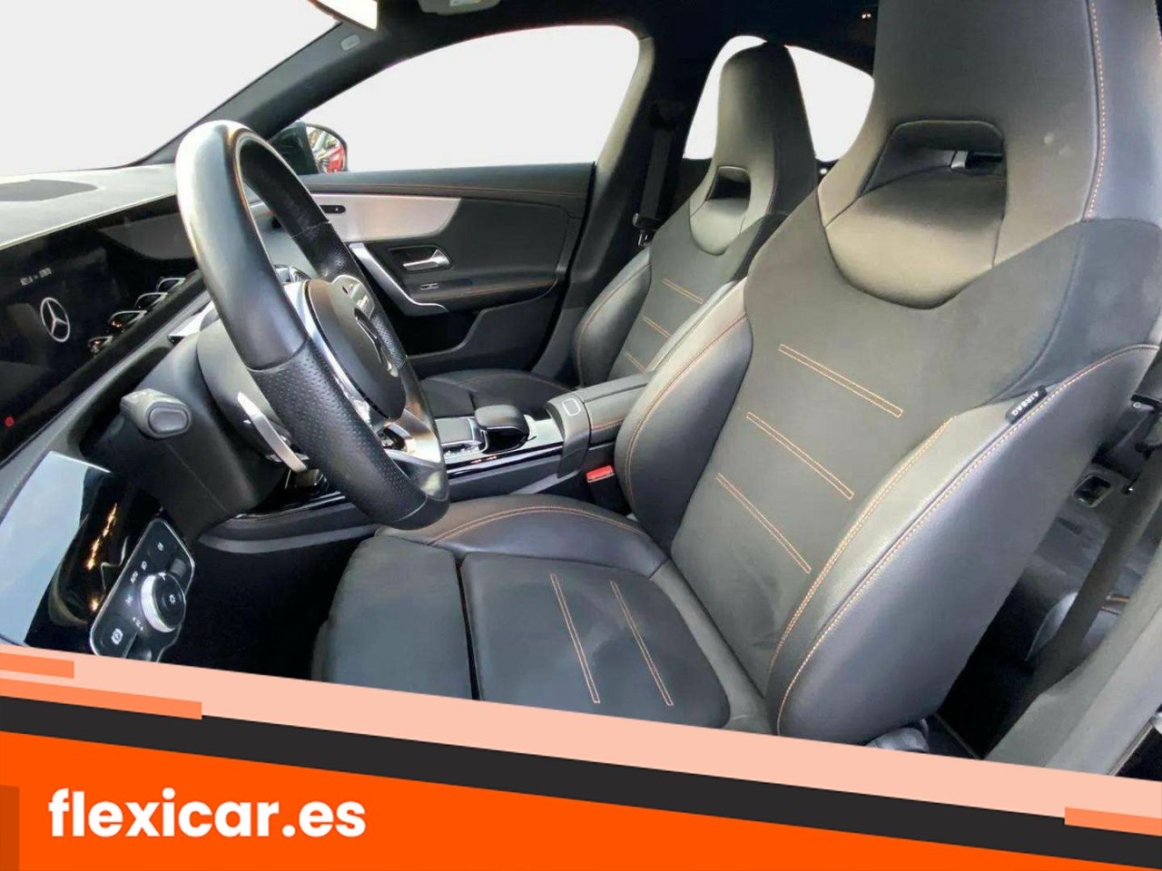 Foto Mercedes-Benz Clase CLA 15