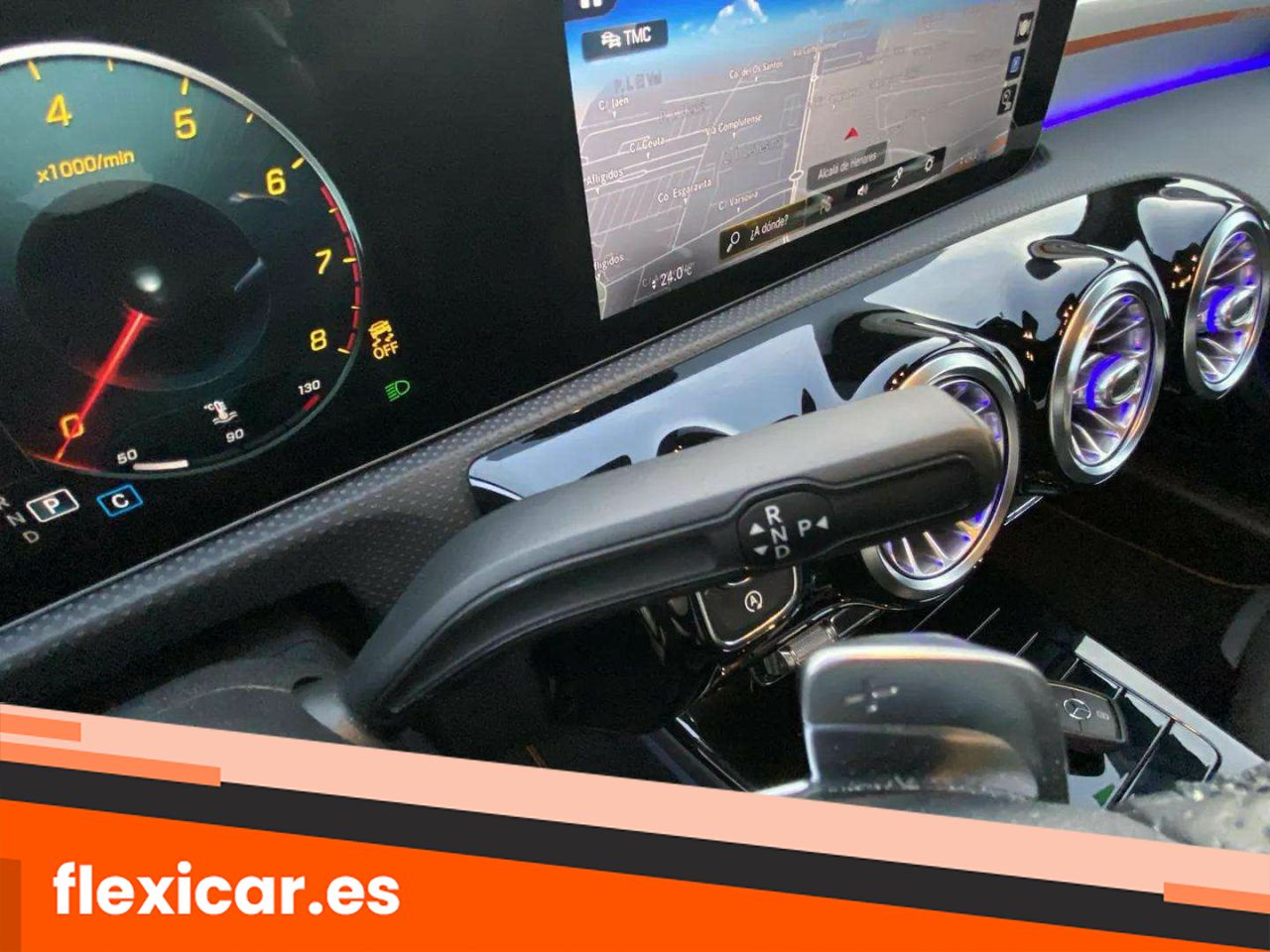 Foto Mercedes-Benz Clase CLA 24