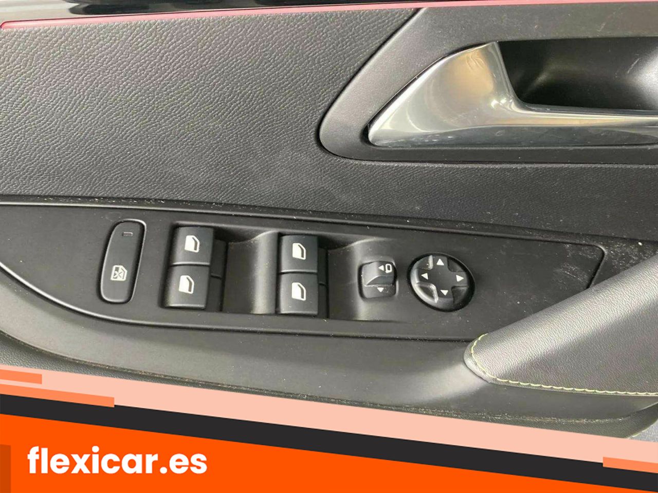 Foto Peugeot 208 16