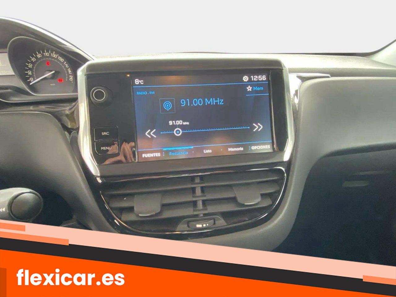 Foto Peugeot 208 12