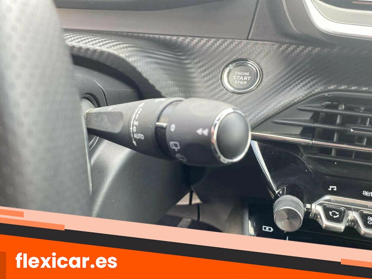 Foto Peugeot 208 17
