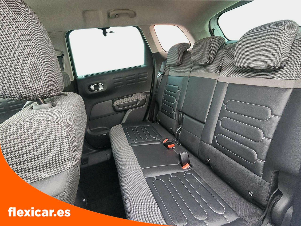 Foto Citroën C3 Aircross 16