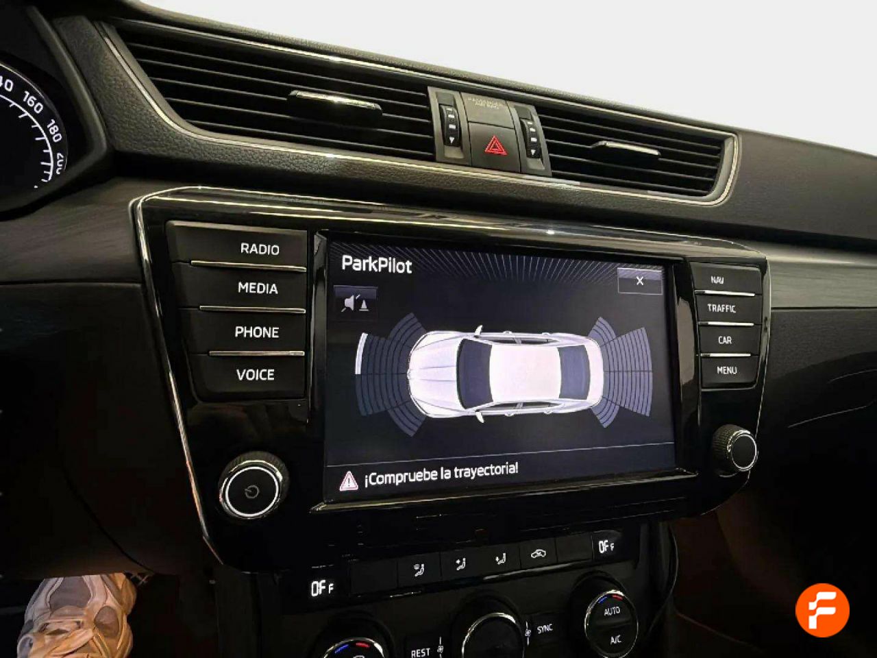 Foto Skoda Superb 21
