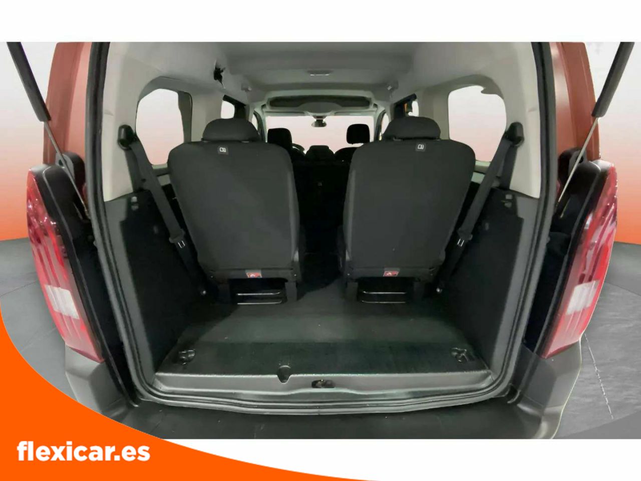 Foto Peugeot Rifter 10