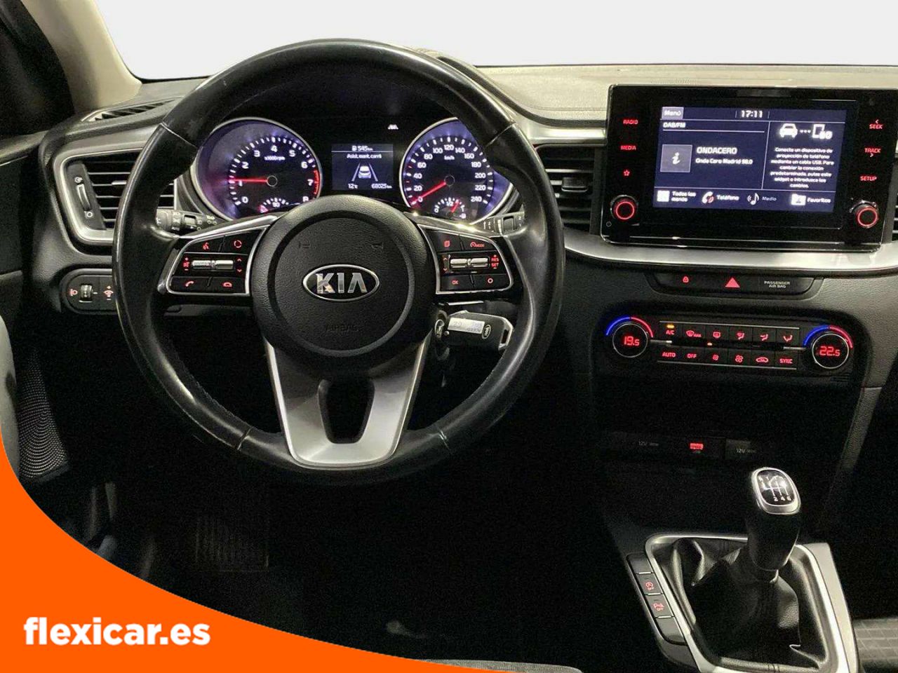 Foto Kia XCeed 16