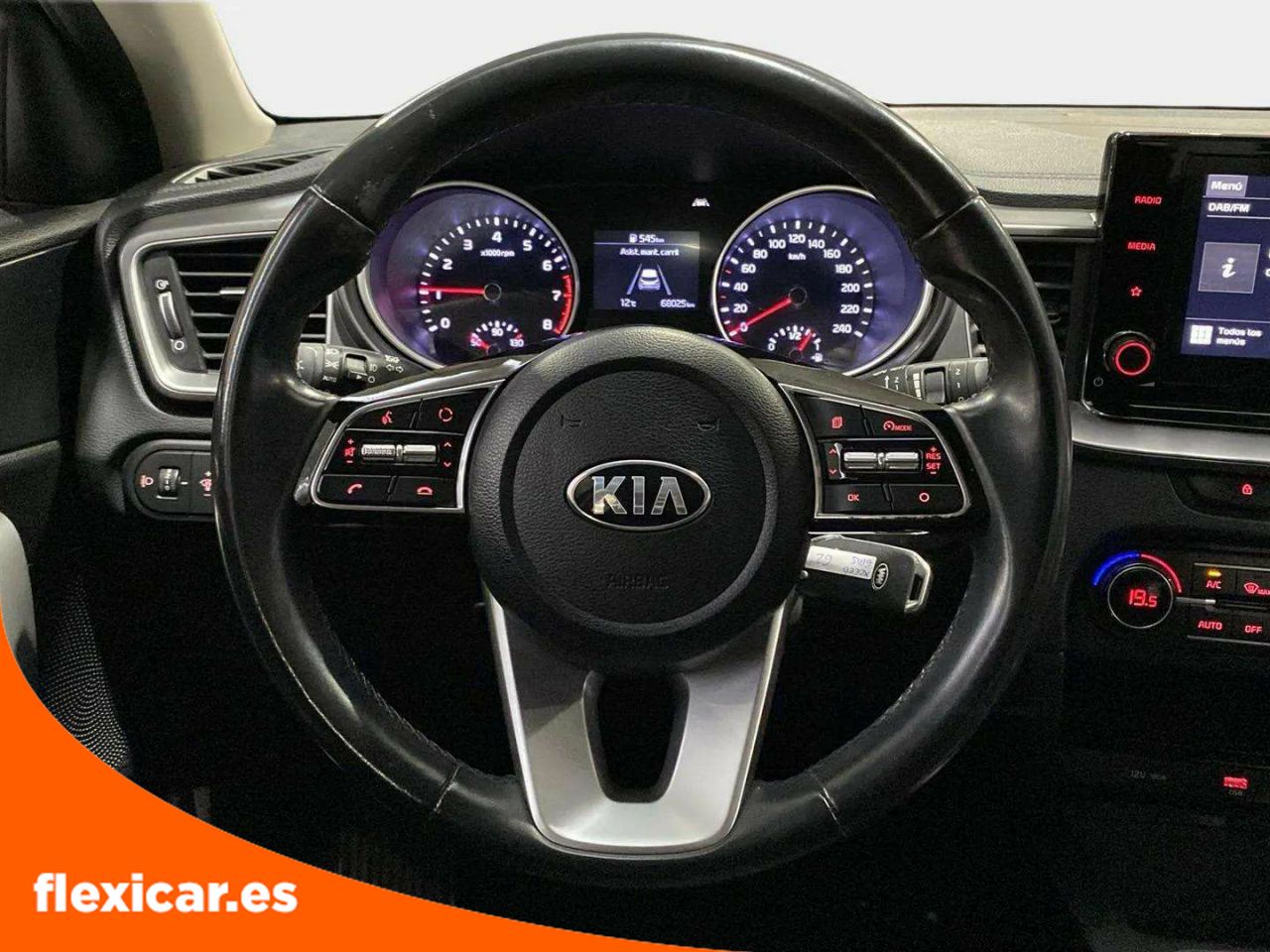 Foto Kia XCeed 19