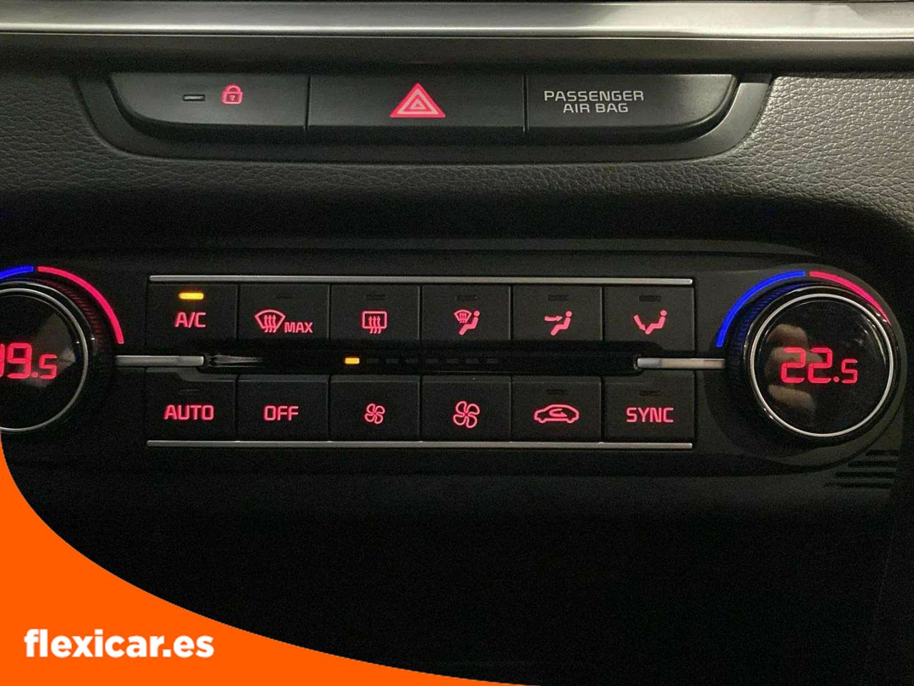 Foto Kia XCeed 32