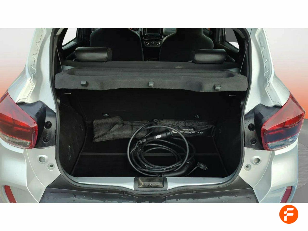 Foto Dacia Spring 8