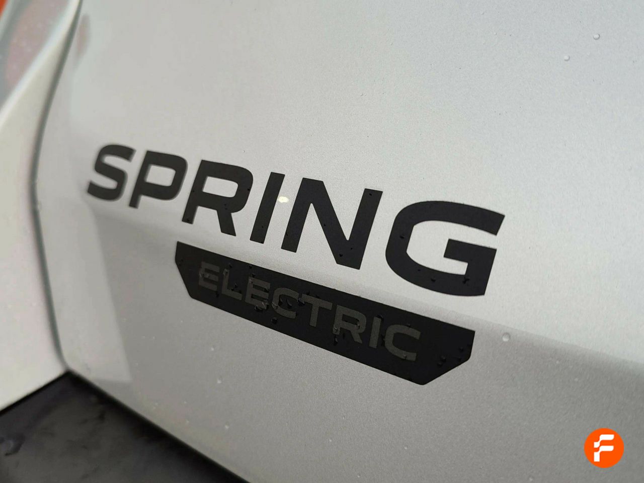 Foto Dacia Spring 11