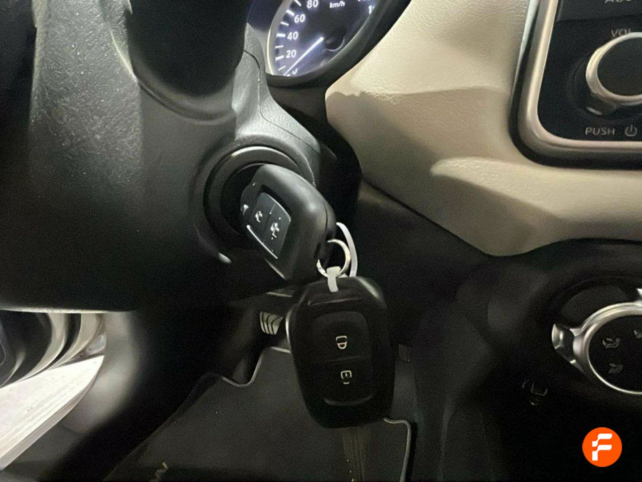 Foto Nissan Micra 13