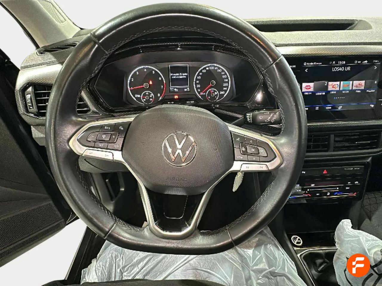 Foto Volkswagen T-Cross 13