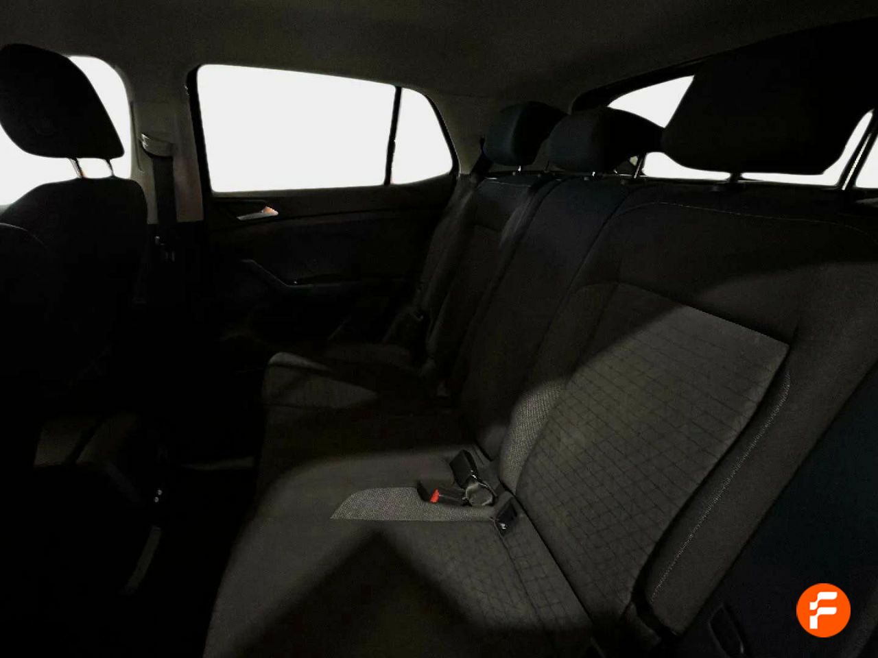 Foto Volkswagen T-Cross 17