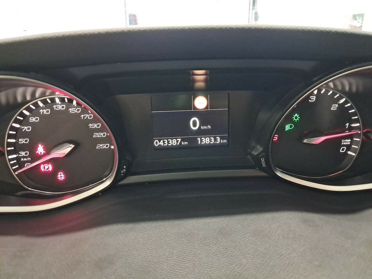Foto Peugeot 308 8