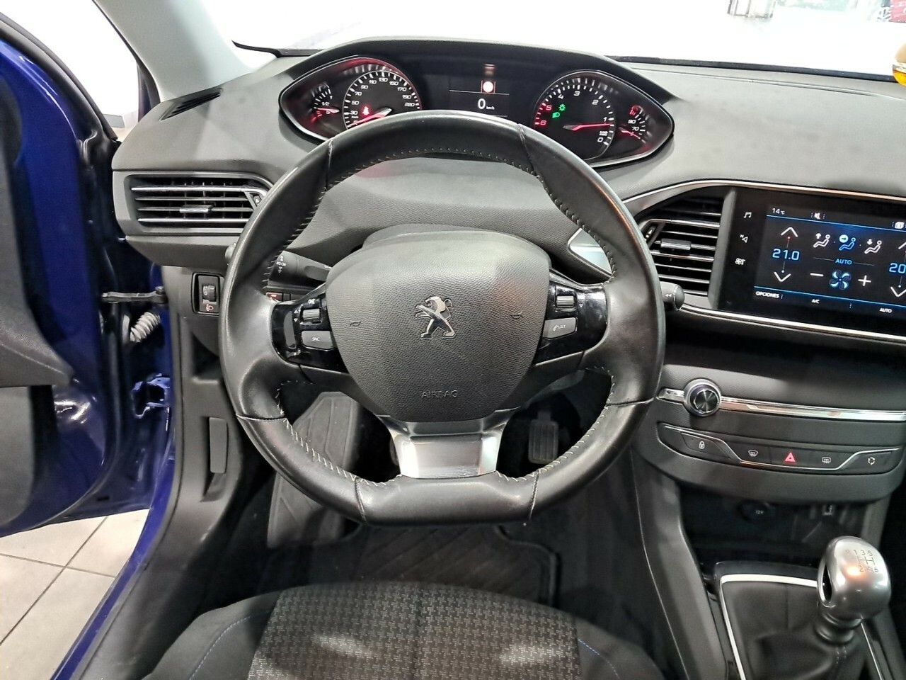 Foto Peugeot 308 11