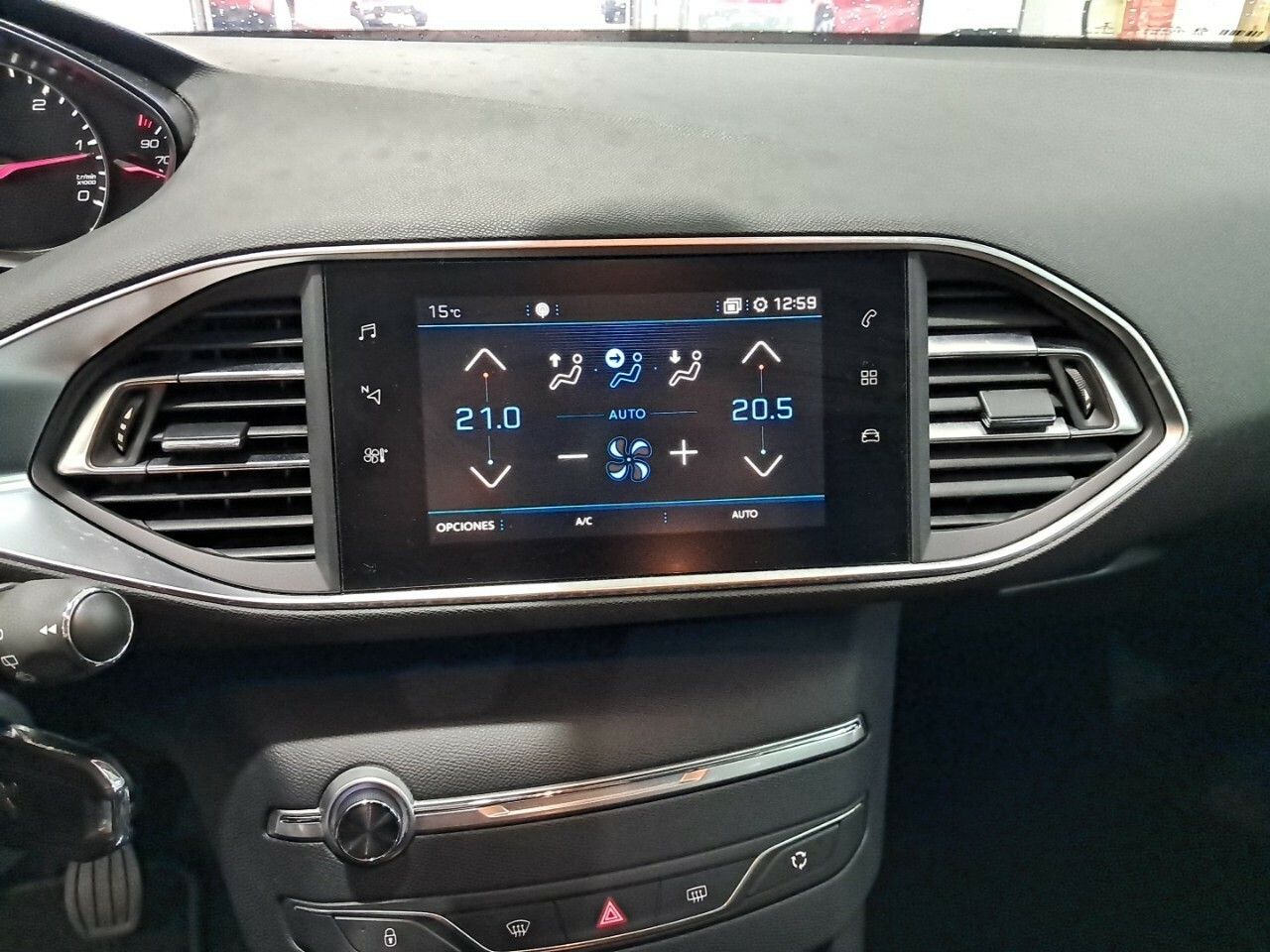 Foto Peugeot 308 21