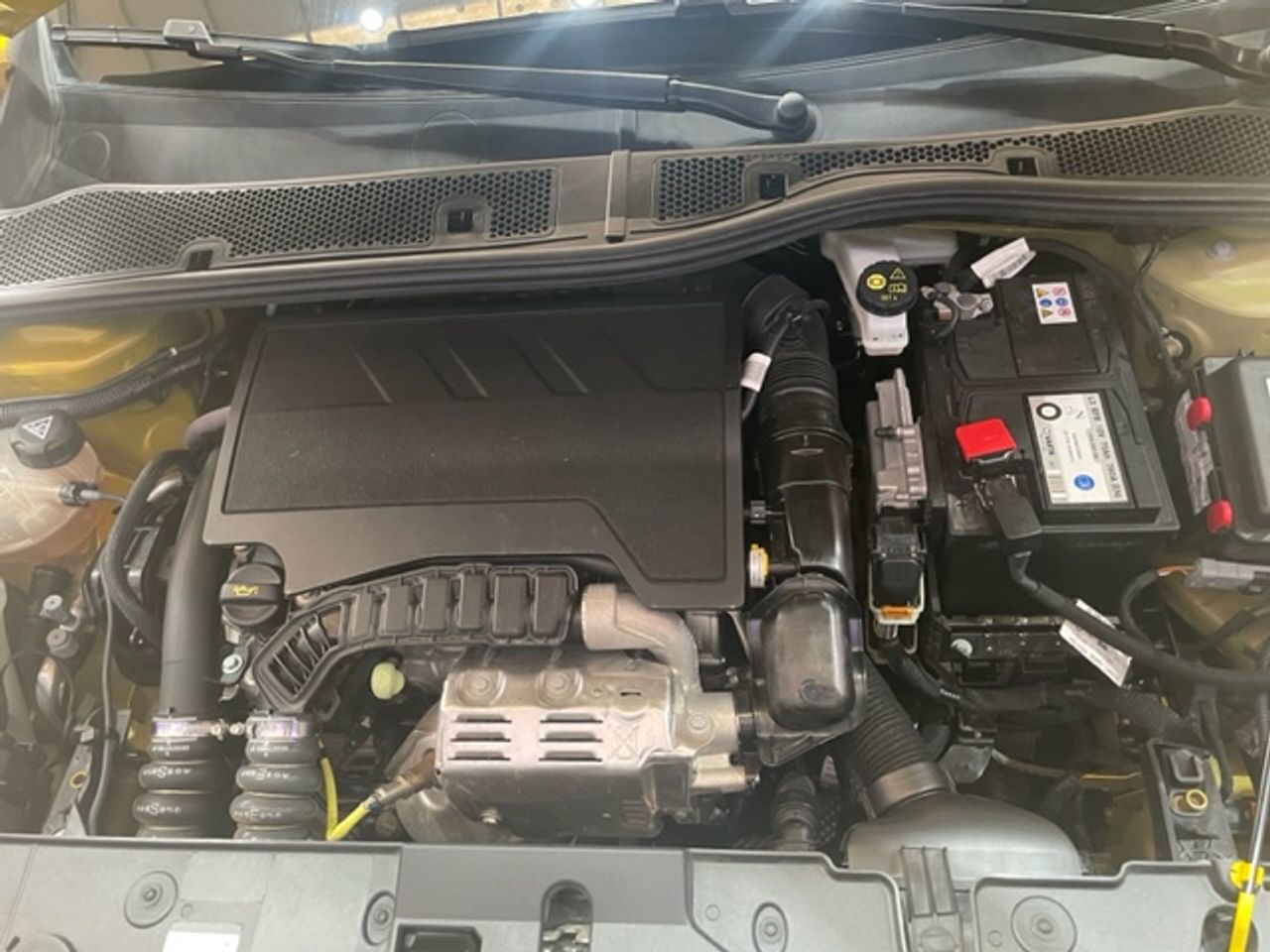 Foto Peugeot 208 13