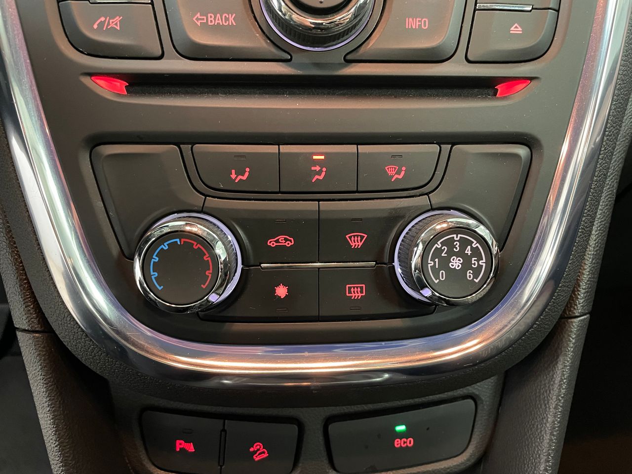 Foto Opel Mokka 22