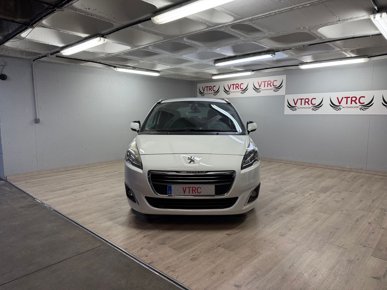 Foto Peugeot 5008 4