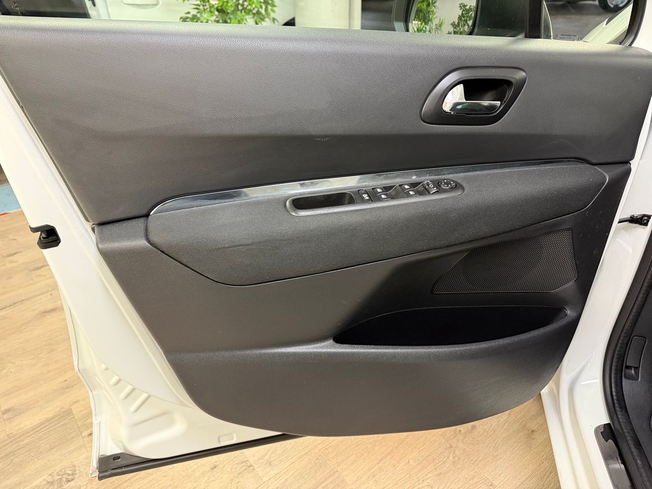 Foto Peugeot 5008 6