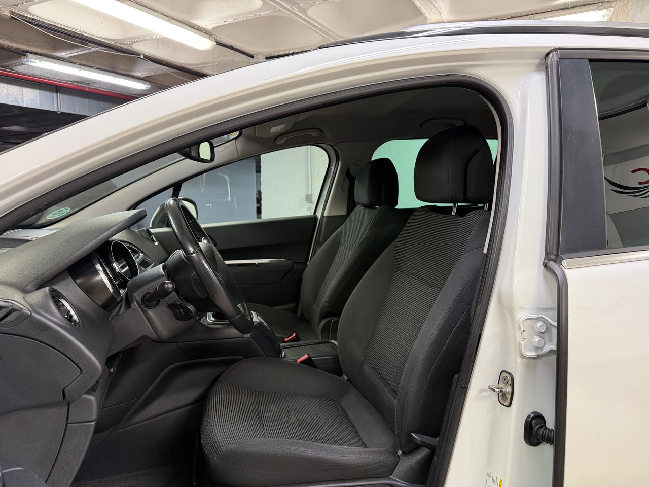 Foto Peugeot 5008 7