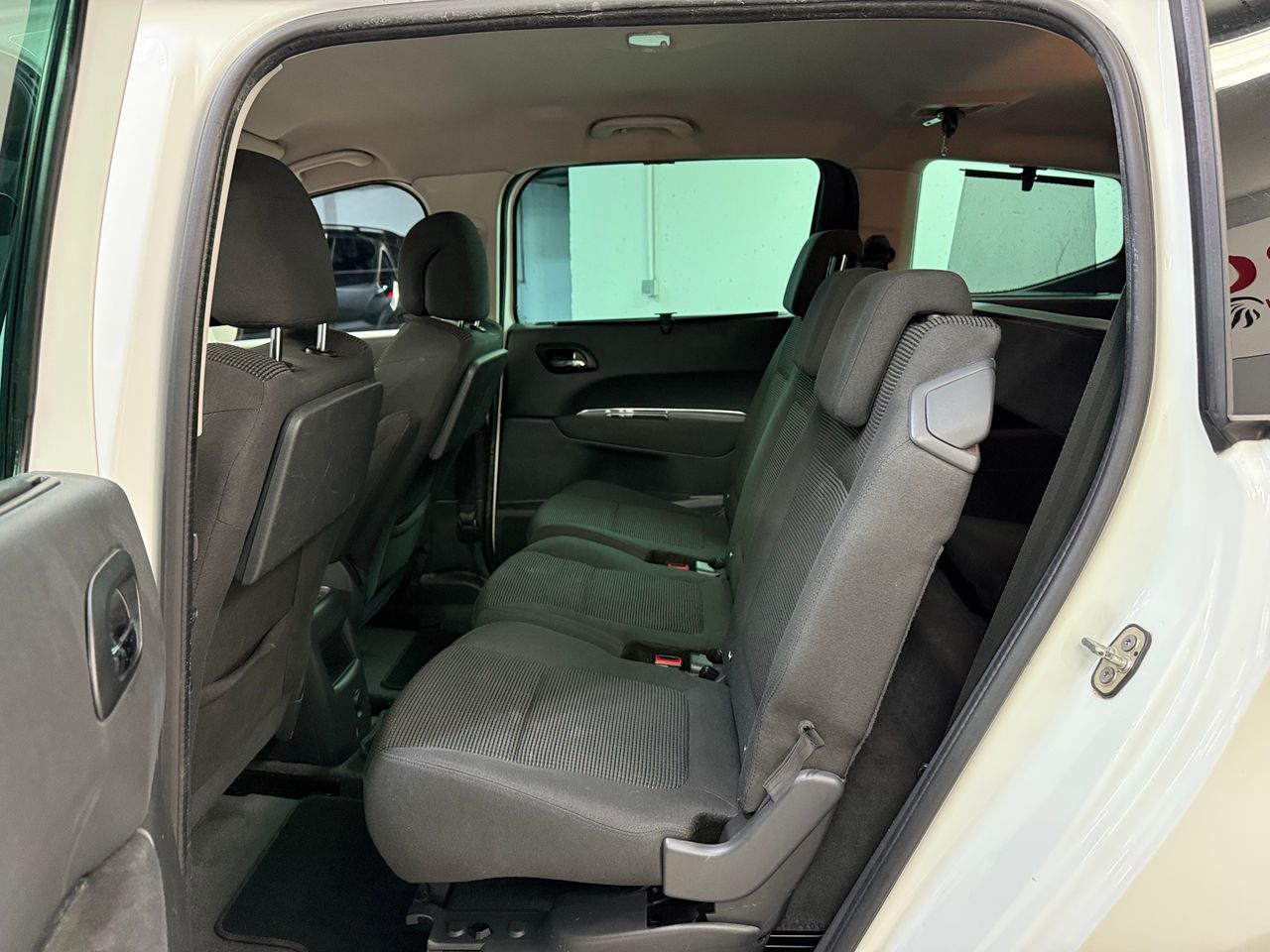 Foto Peugeot 5008 8