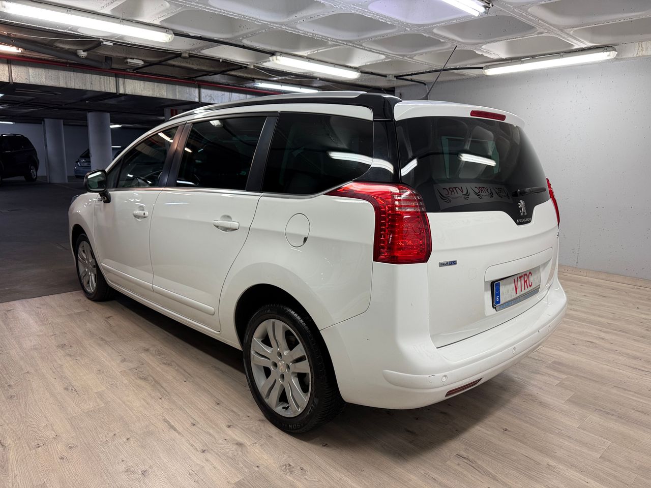 Foto Peugeot 5008 21