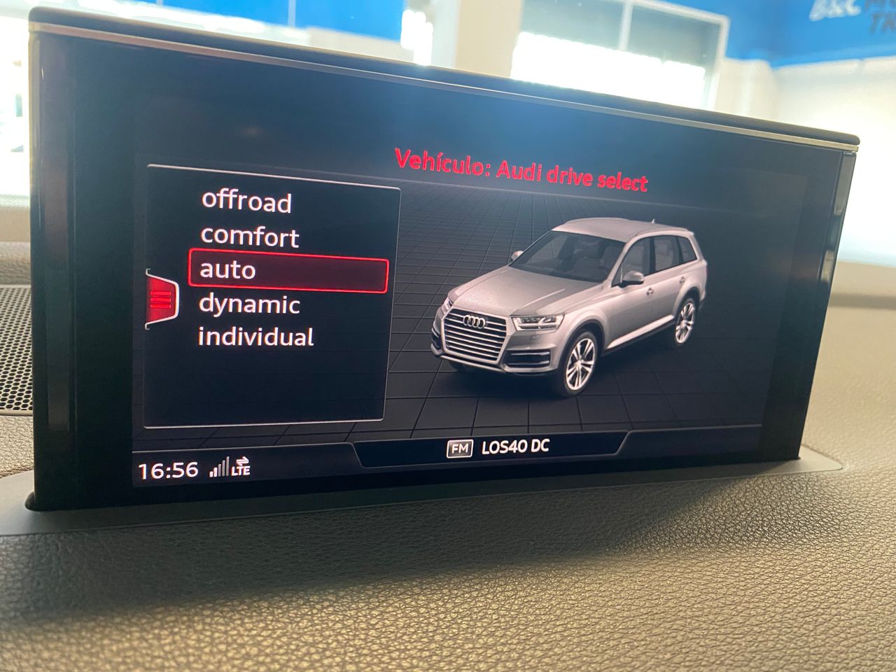 Foto Audi Q7 26
