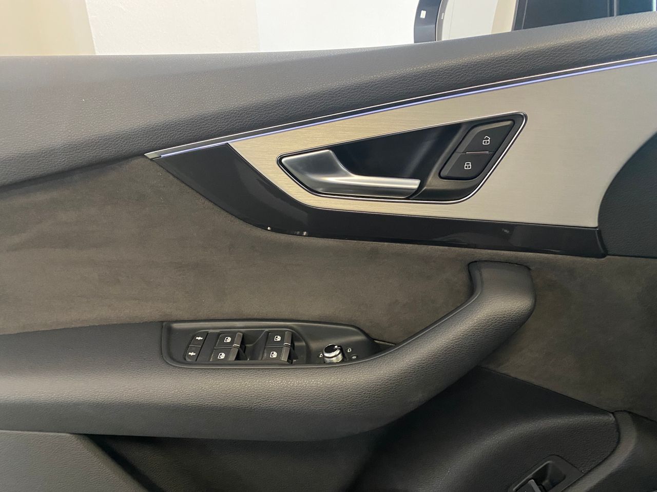 Foto Audi Q7 38