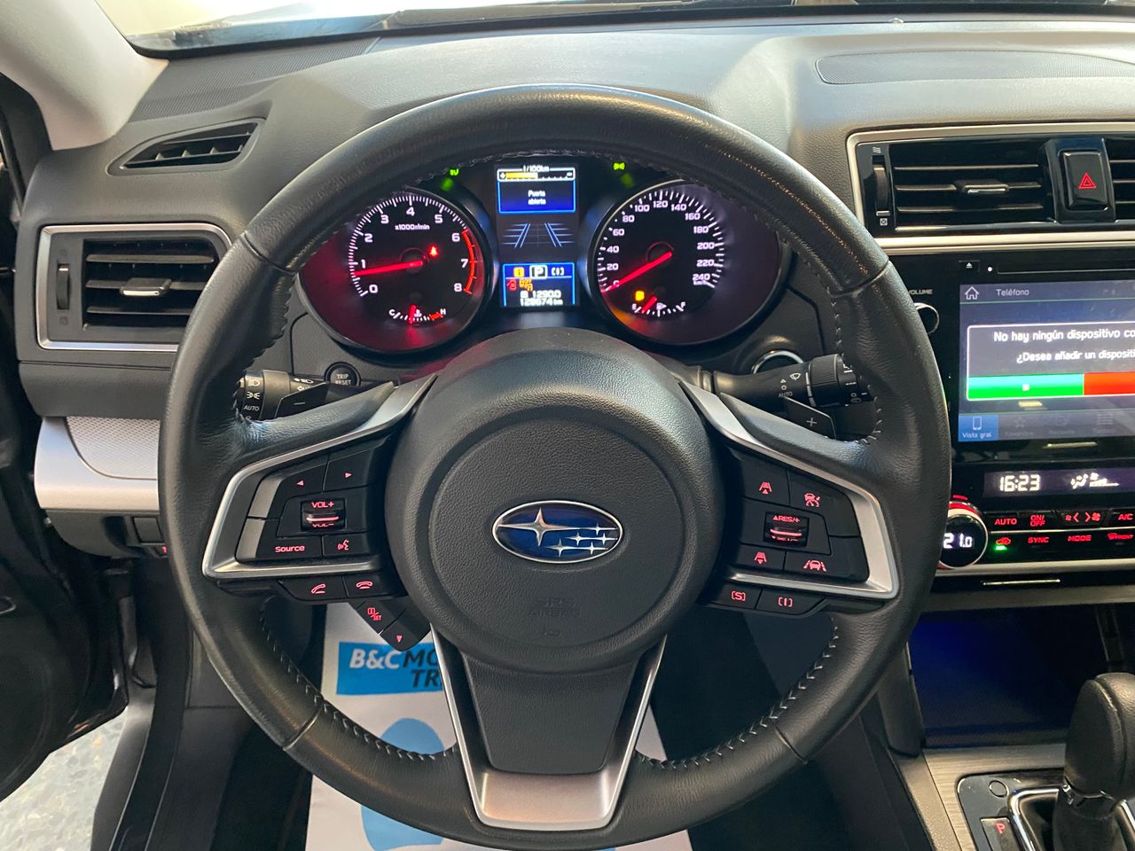 Foto Subaru Outback 27