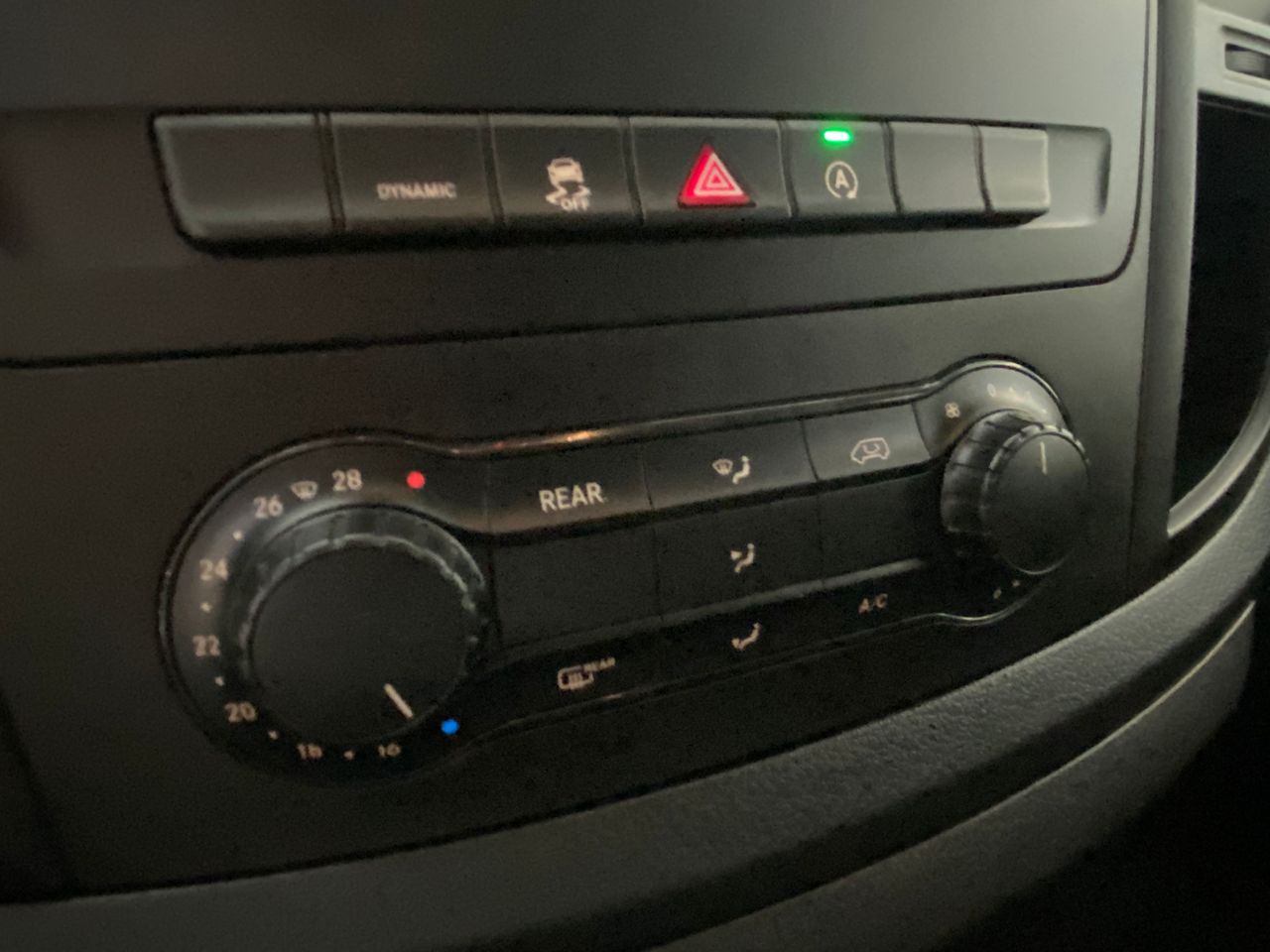 Foto Mercedes-Benz Vito 26