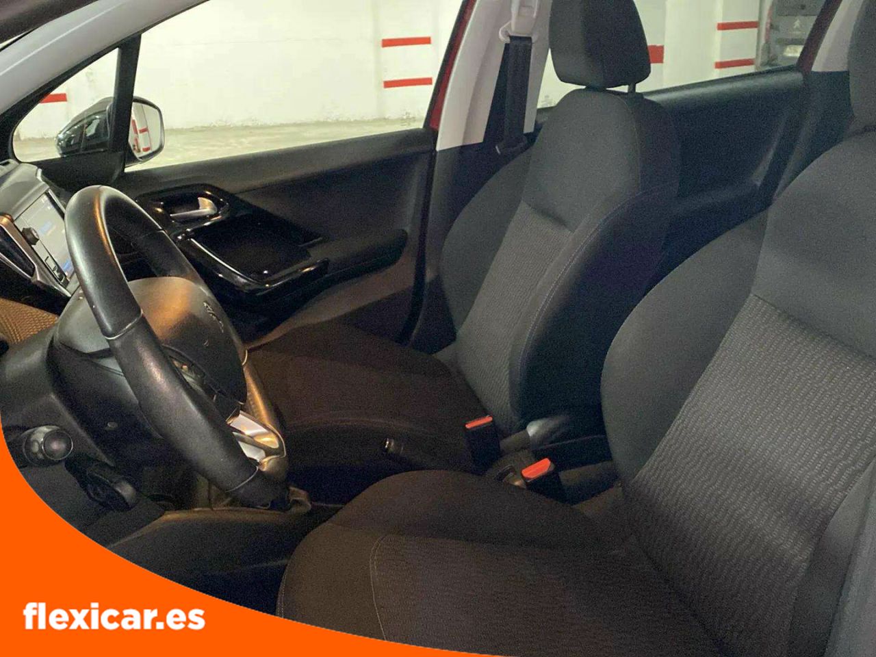 Foto Peugeot 208 21