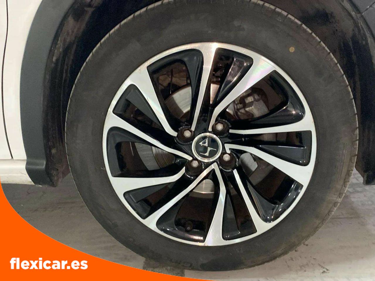 Foto DS Automobiles DS 4 29