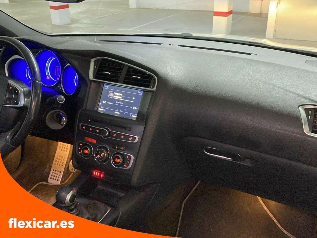 Foto DS Automobiles DS 4 19