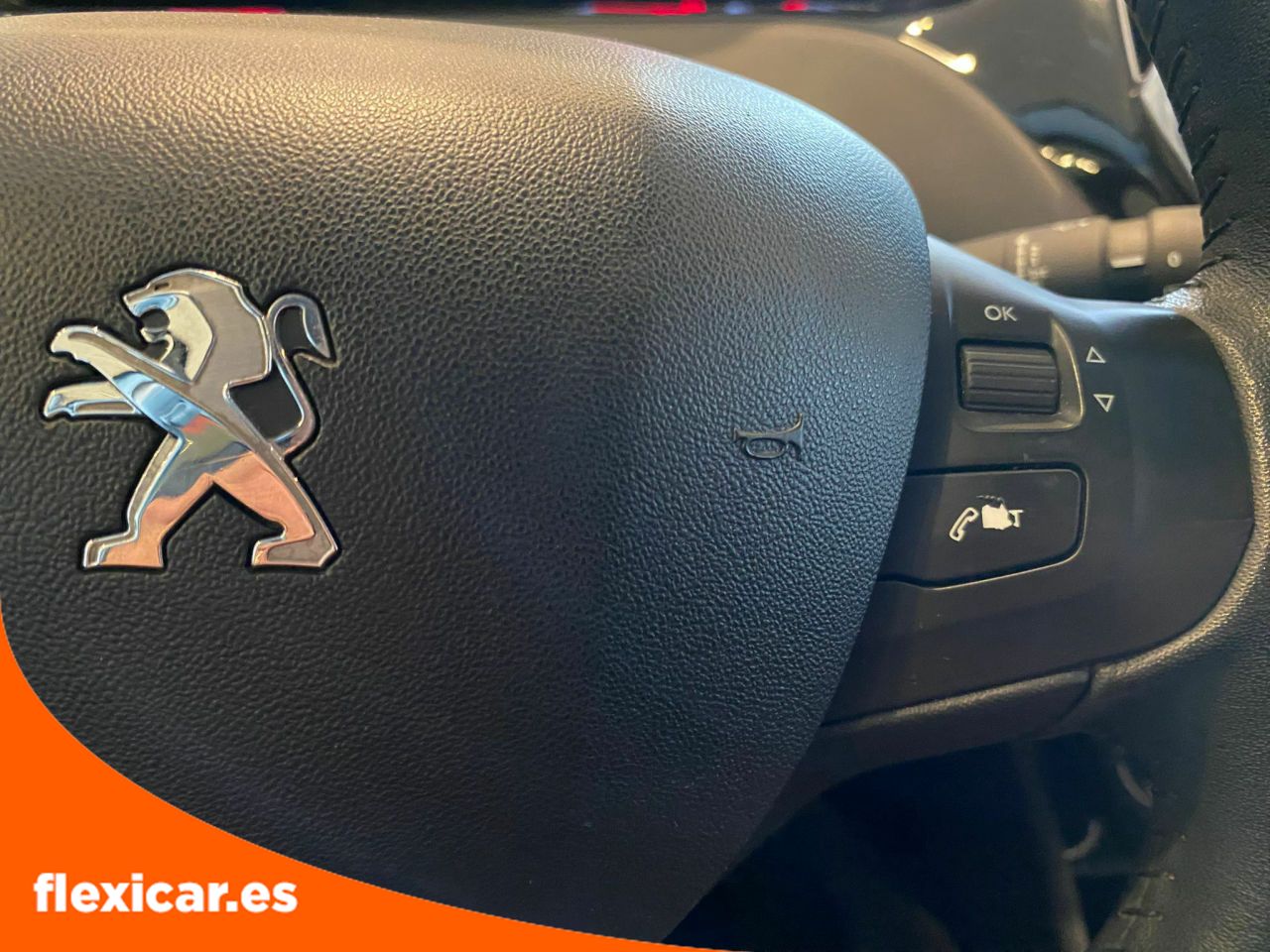 Foto Peugeot 208 13