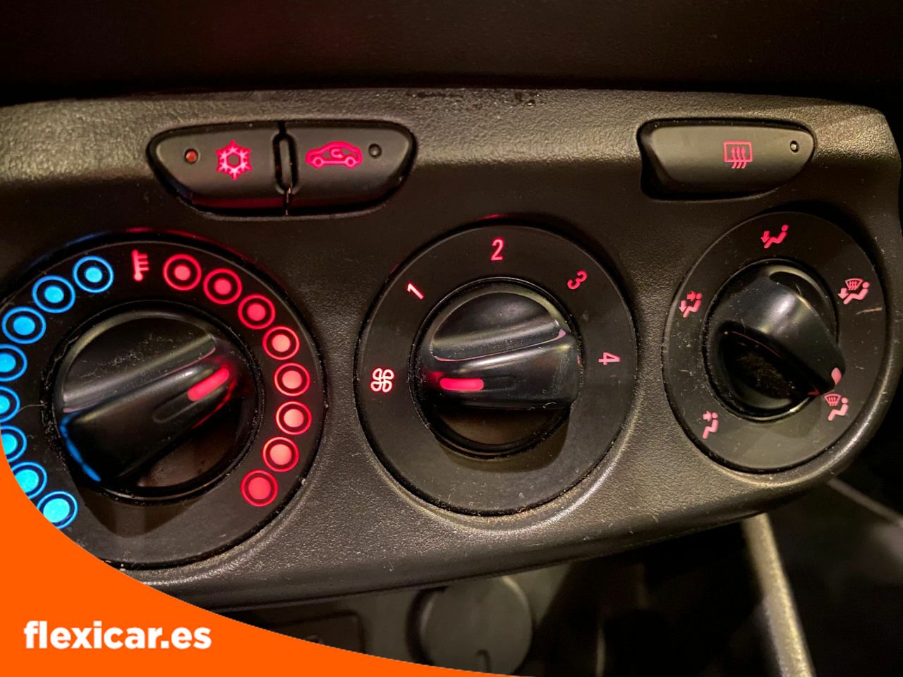 Foto Opel Corsa 16