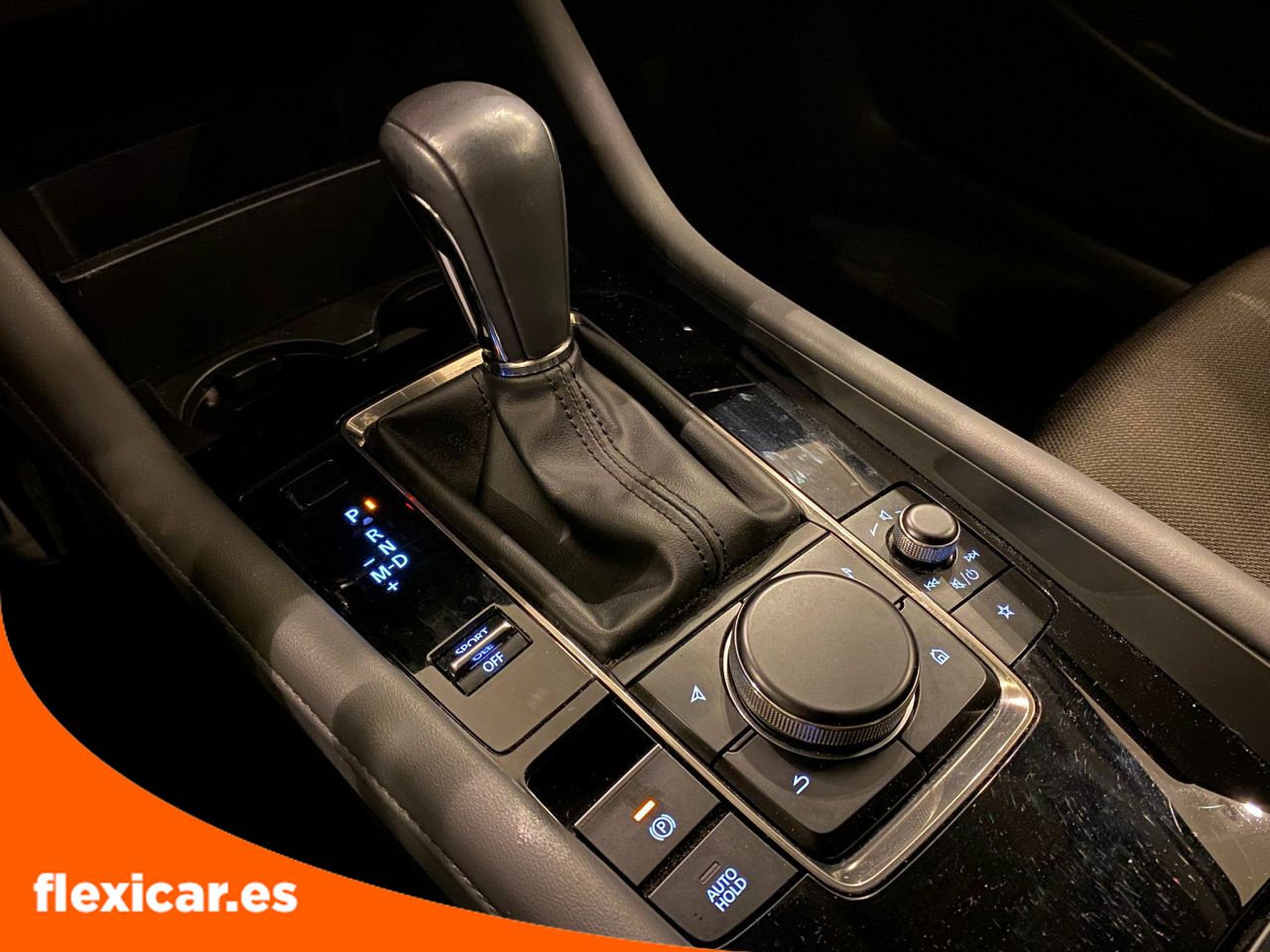 Foto Mazda Mazda3 24