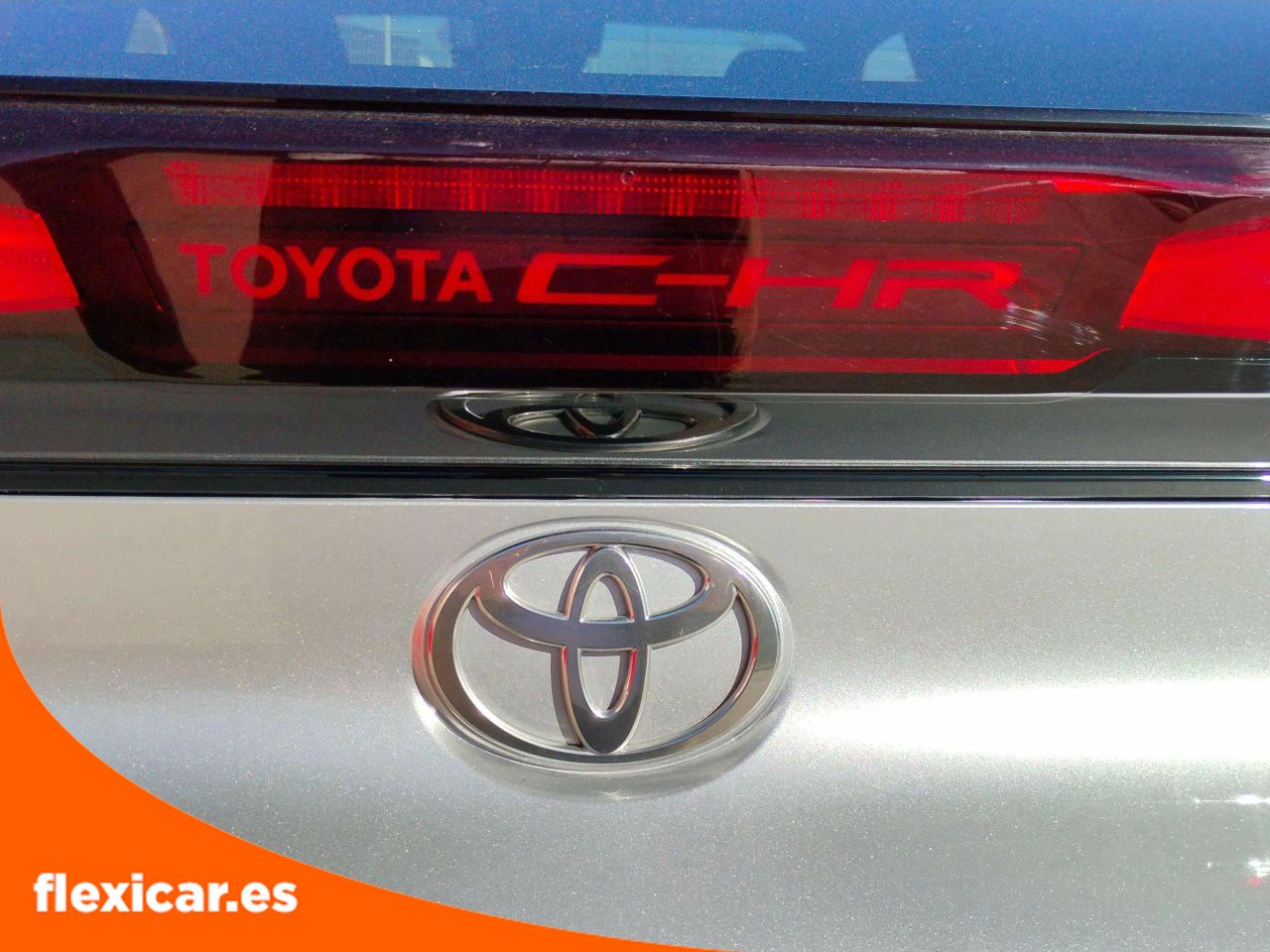 Foto Toyota C-HR 22