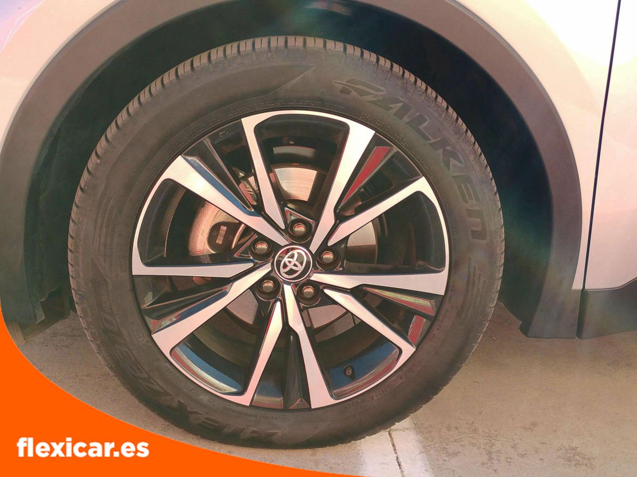 Foto Toyota C-HR 27