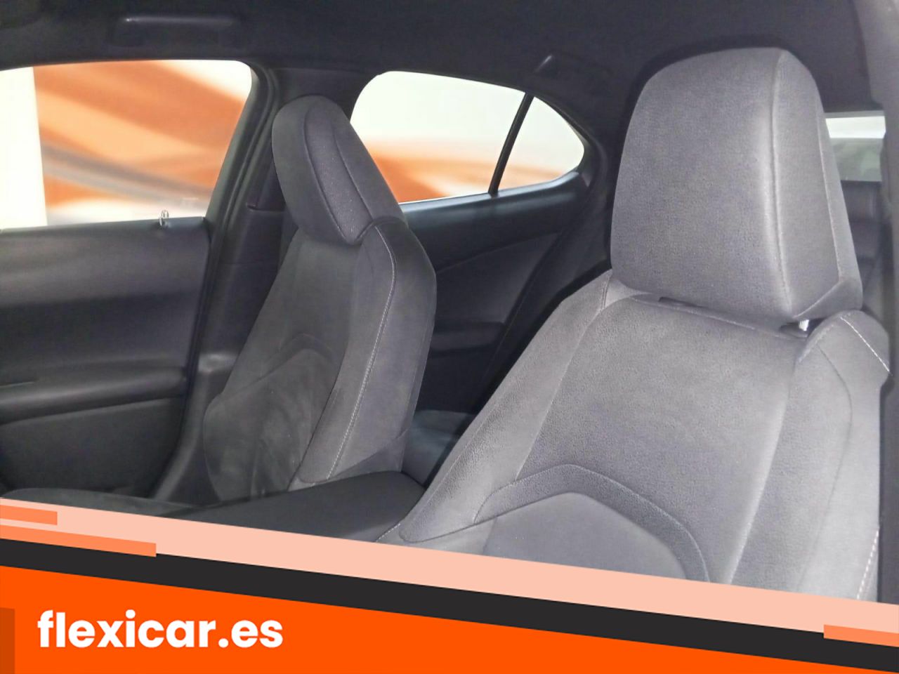 Foto Lexus UX 7