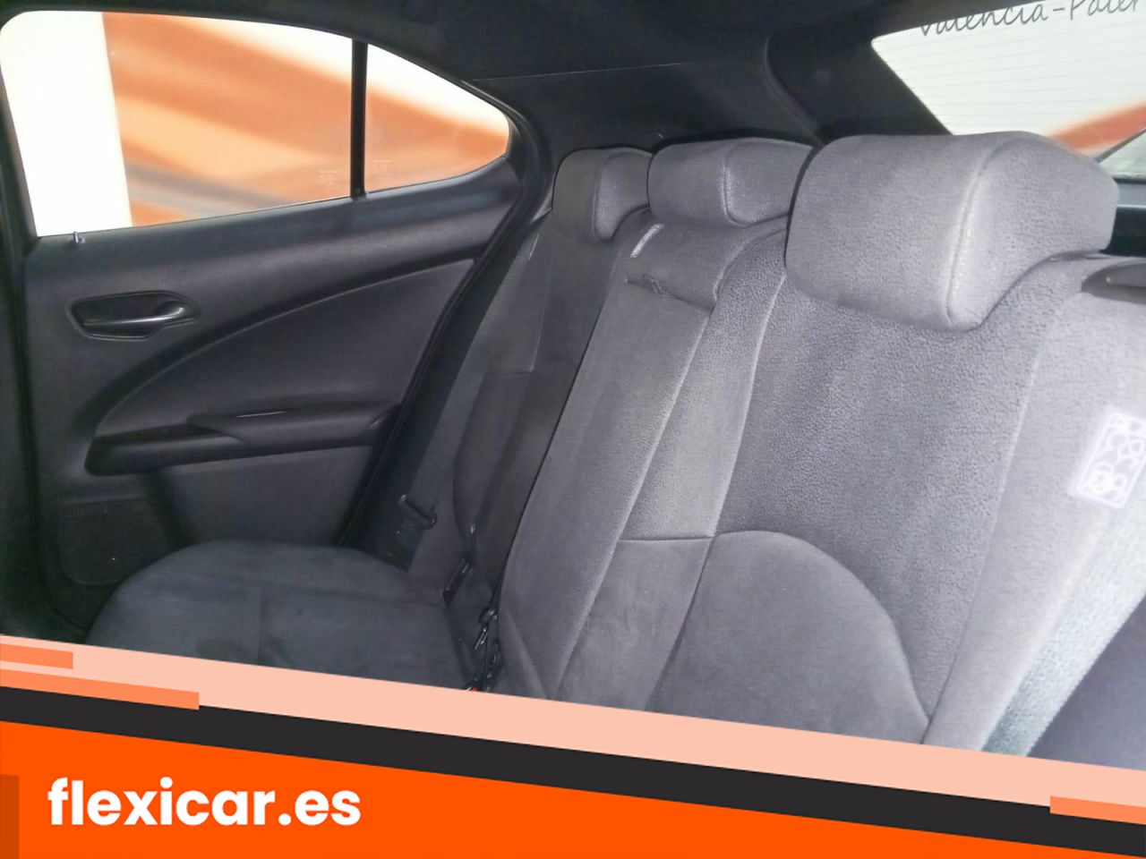 Foto Lexus UX 8