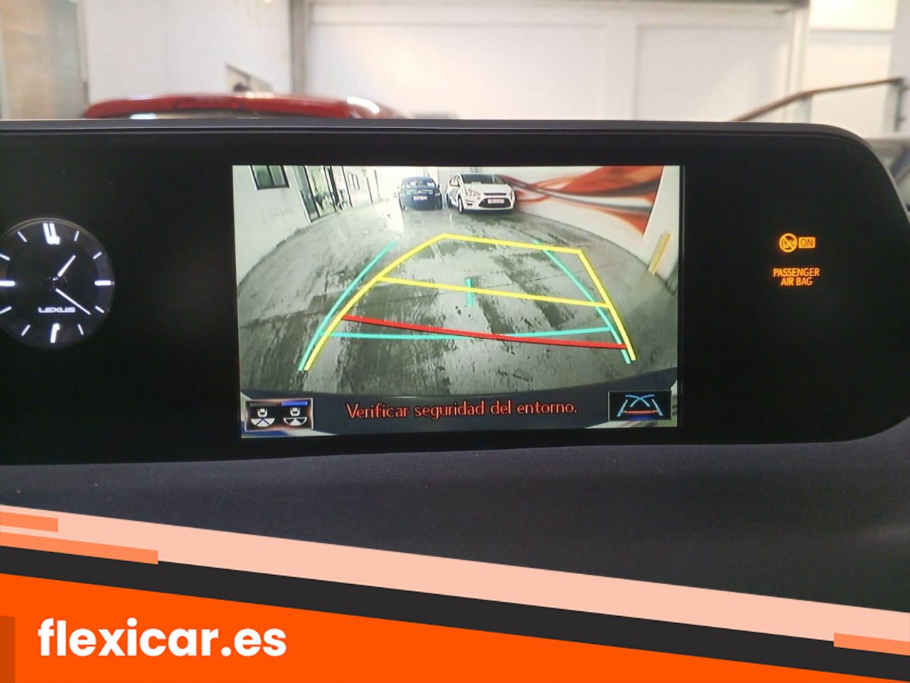 Foto Lexus UX 14