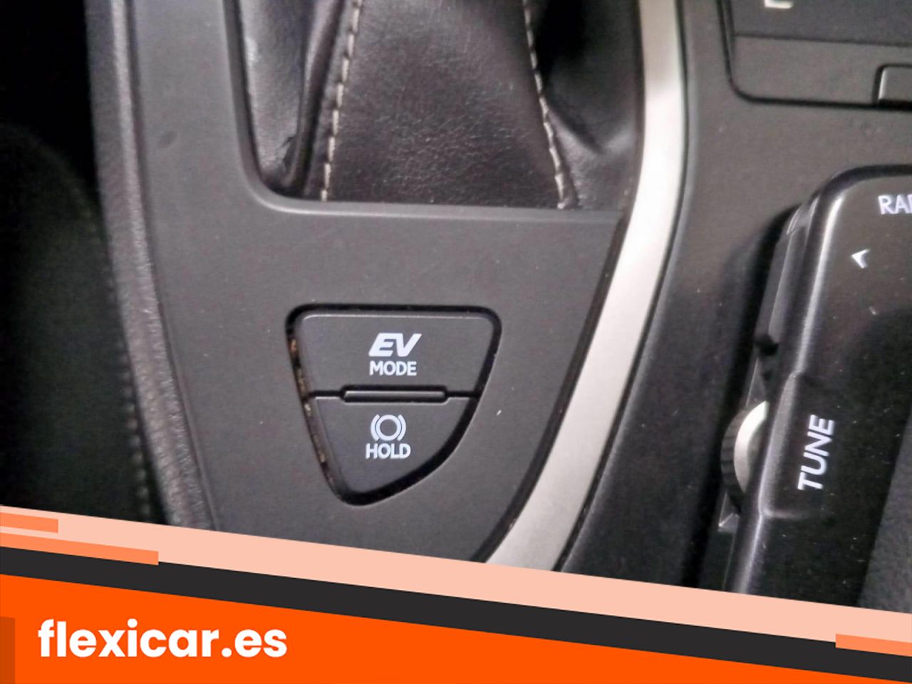 Foto Lexus UX 16