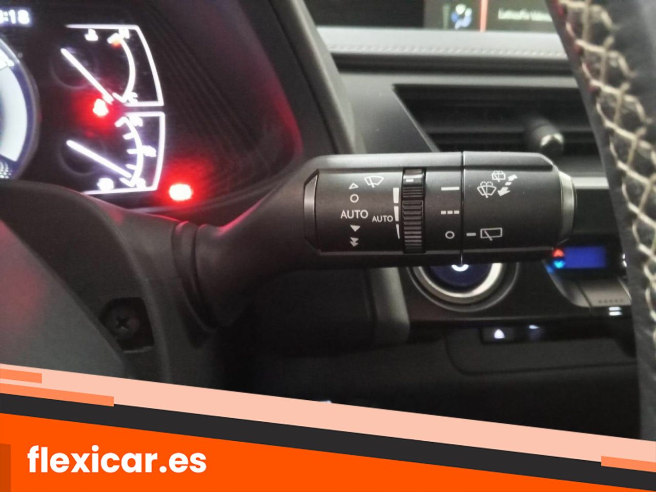 Foto Lexus UX 23