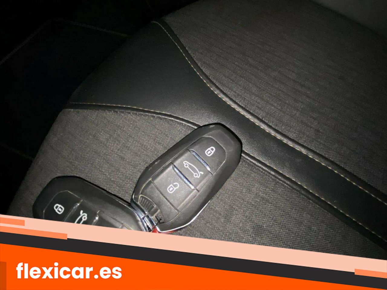 Foto Peugeot 5008 24