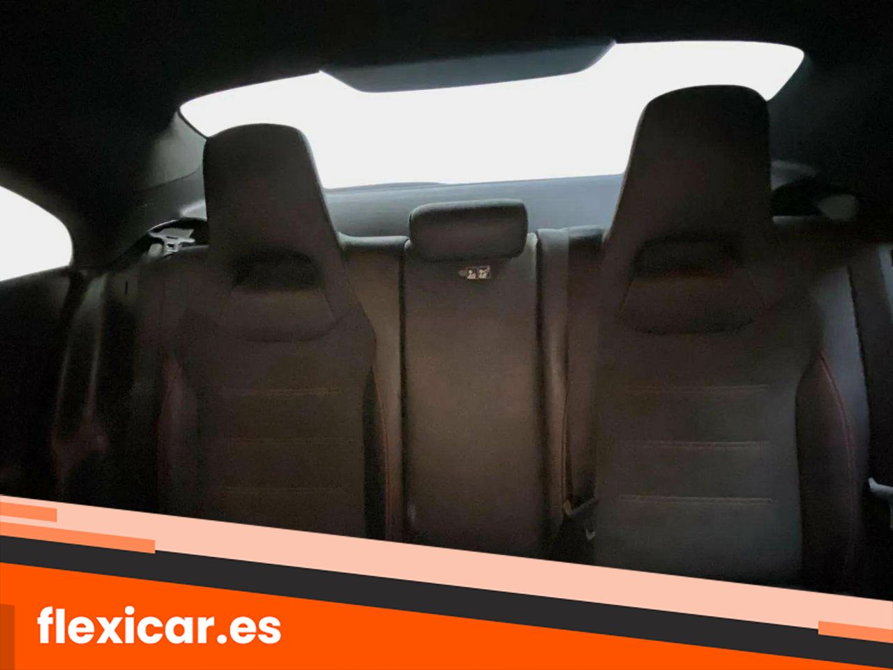 Foto Mercedes-Benz Clase CLA 12