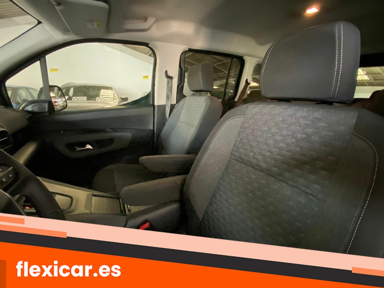 Foto Peugeot Rifter 7