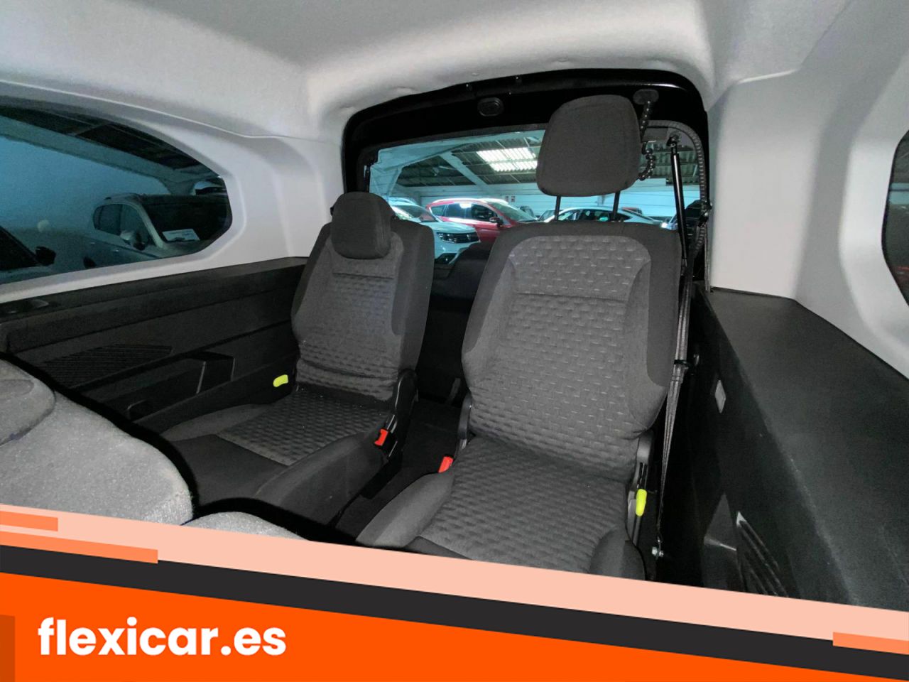 Foto Peugeot Rifter 9