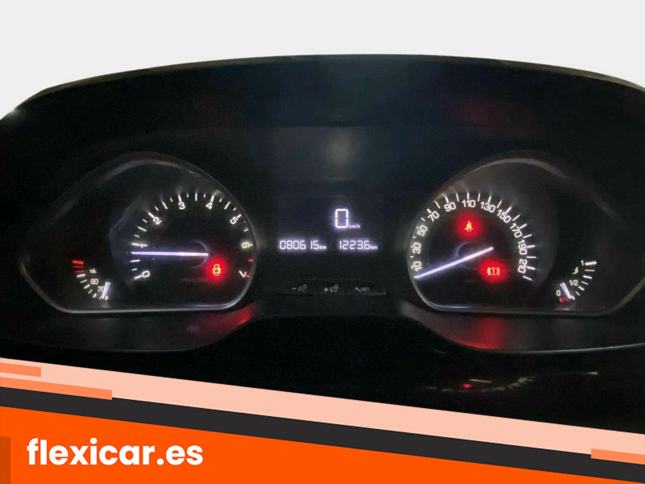 Foto Peugeot 208 8