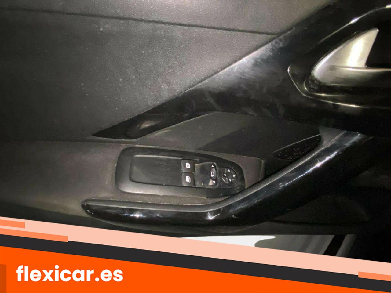 Foto Peugeot 208 17