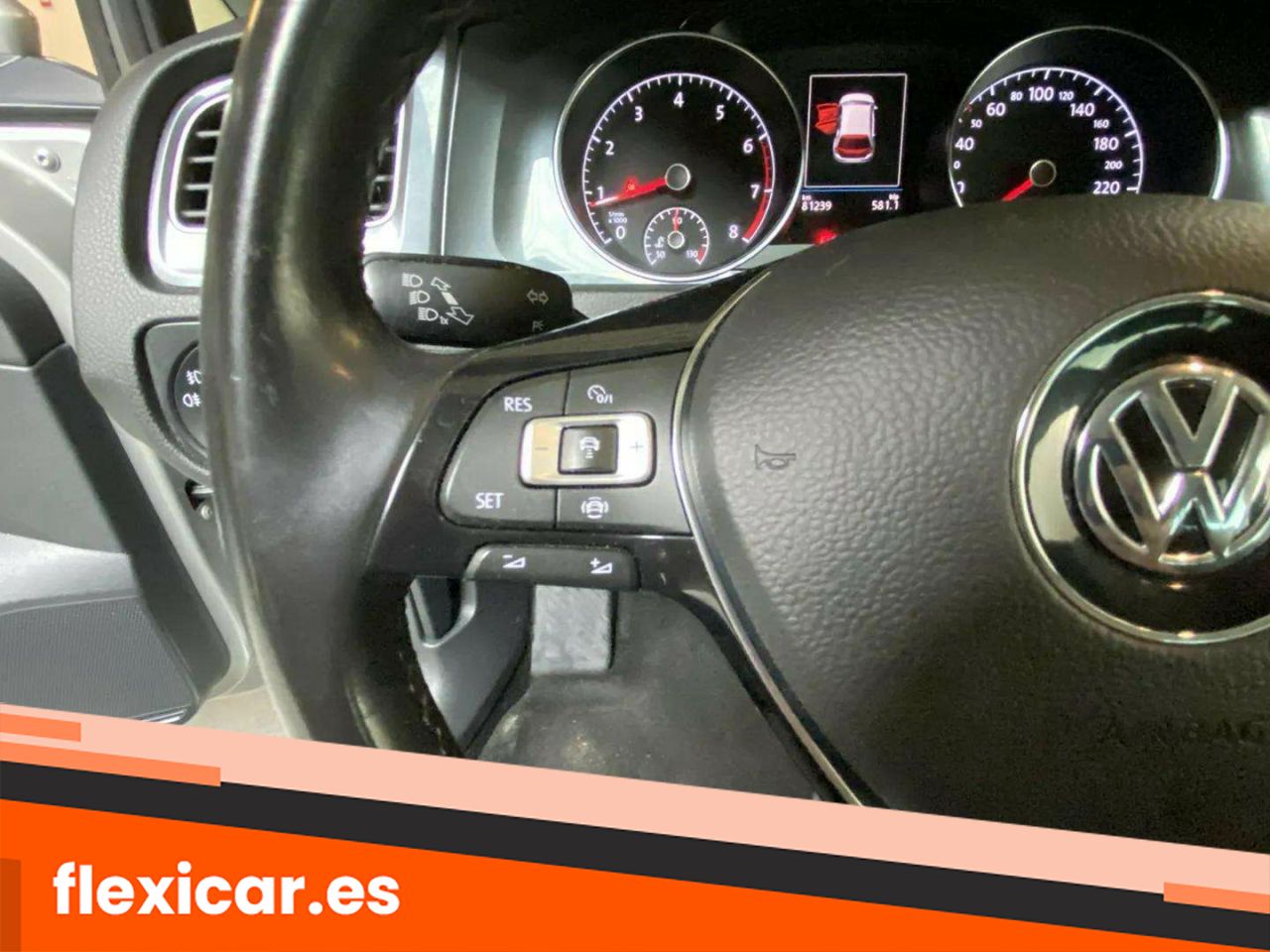Foto Volkswagen Golf 25